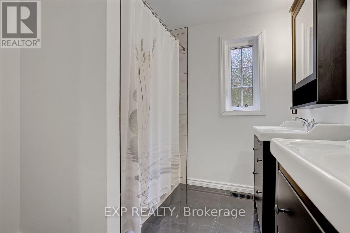 575 BAYVIEW DRIVE - 25