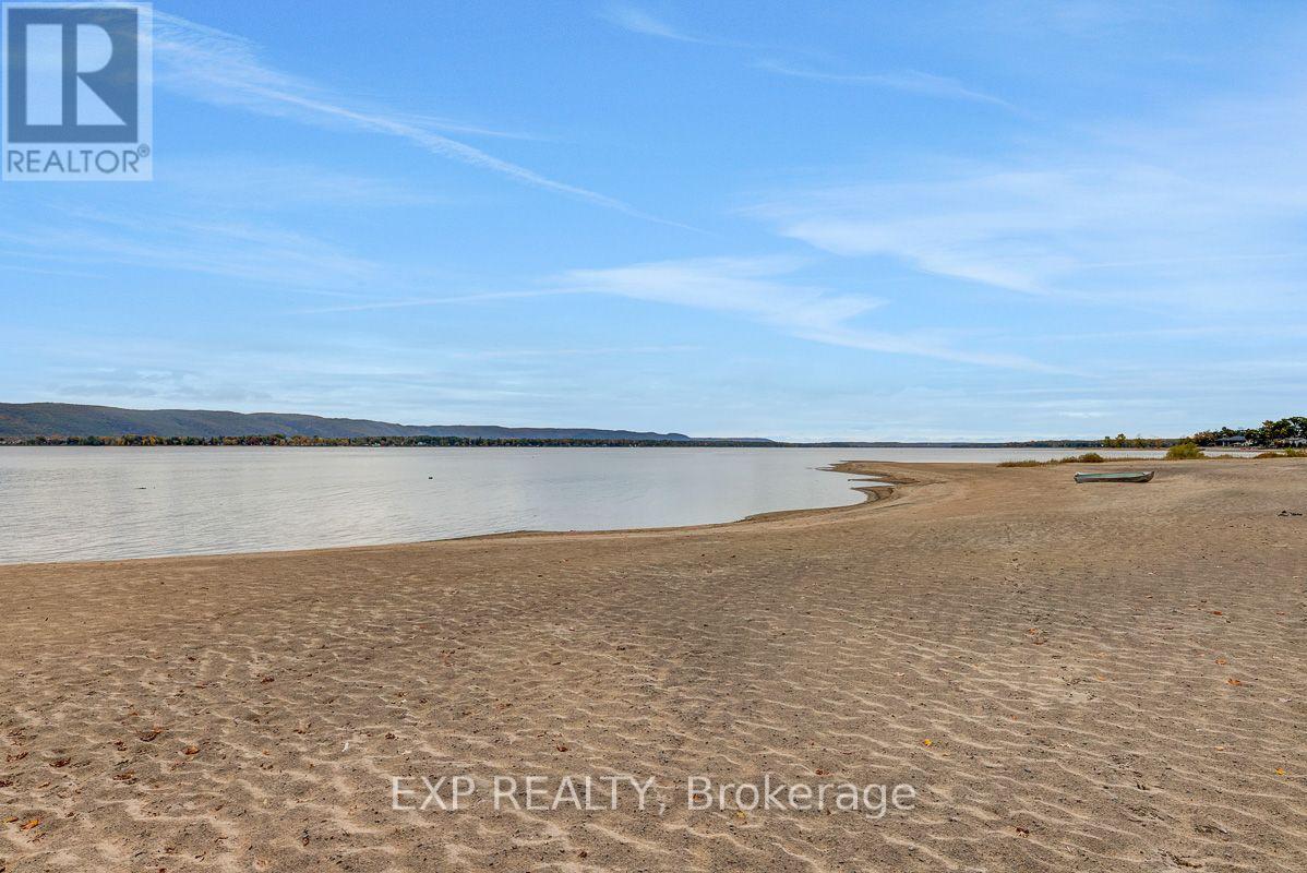 575 BAYVIEW DRIVE - Image 45