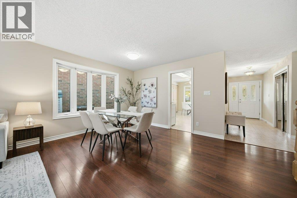 587 Sandbanks Crescent — photo 14