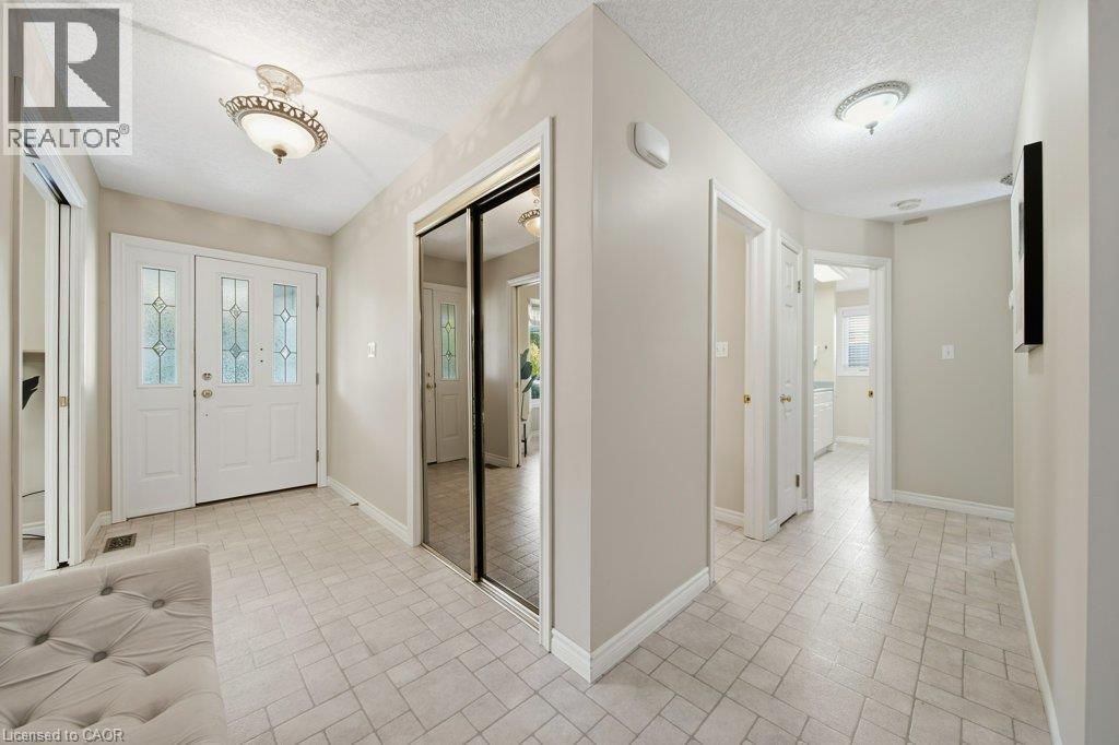 587 Sandbanks Crescent — photo 8