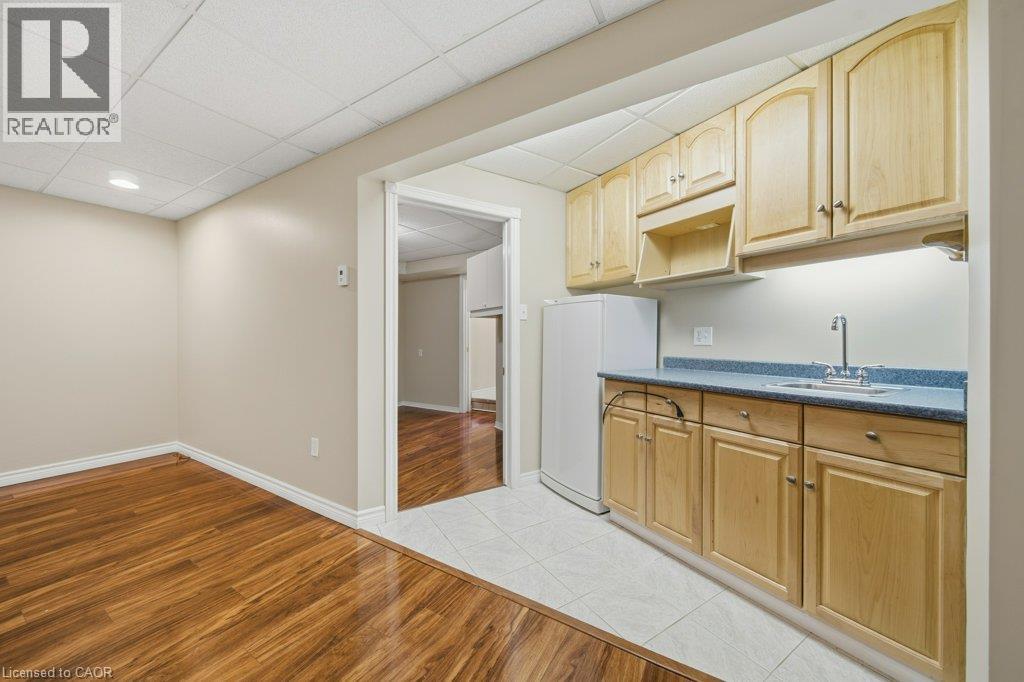 587 Sandbanks Crescent — photo 30