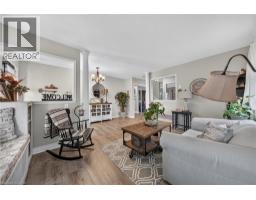 4pc Bathroom - 6 Mathews Court, Brantford, ON N3T0A9 Photo 12