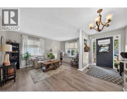 4pc Ensuite bath - 6 Mathews Court, Brantford, ON N3T0A9 Photo 11