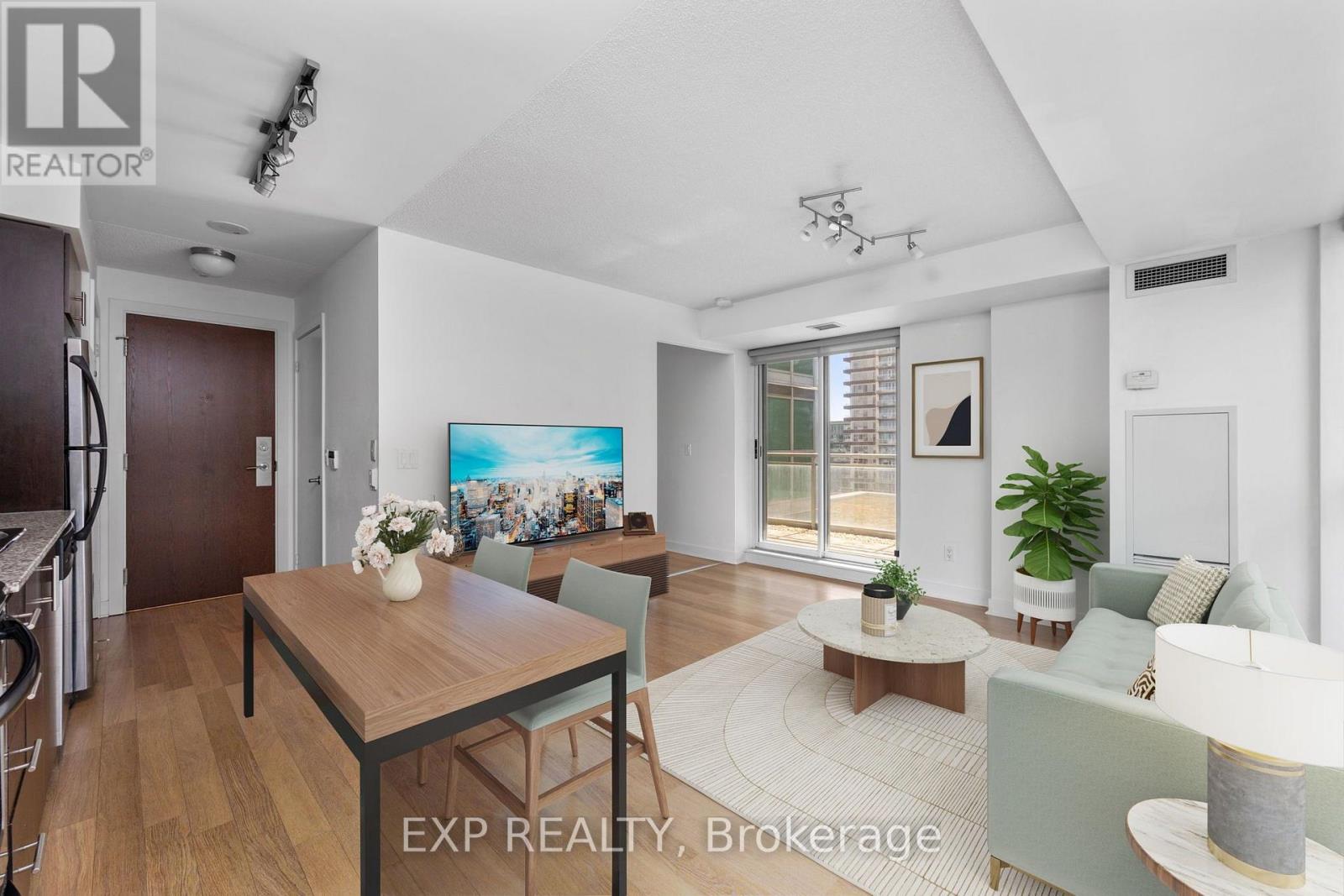 80 Western Battery Road — photo 2