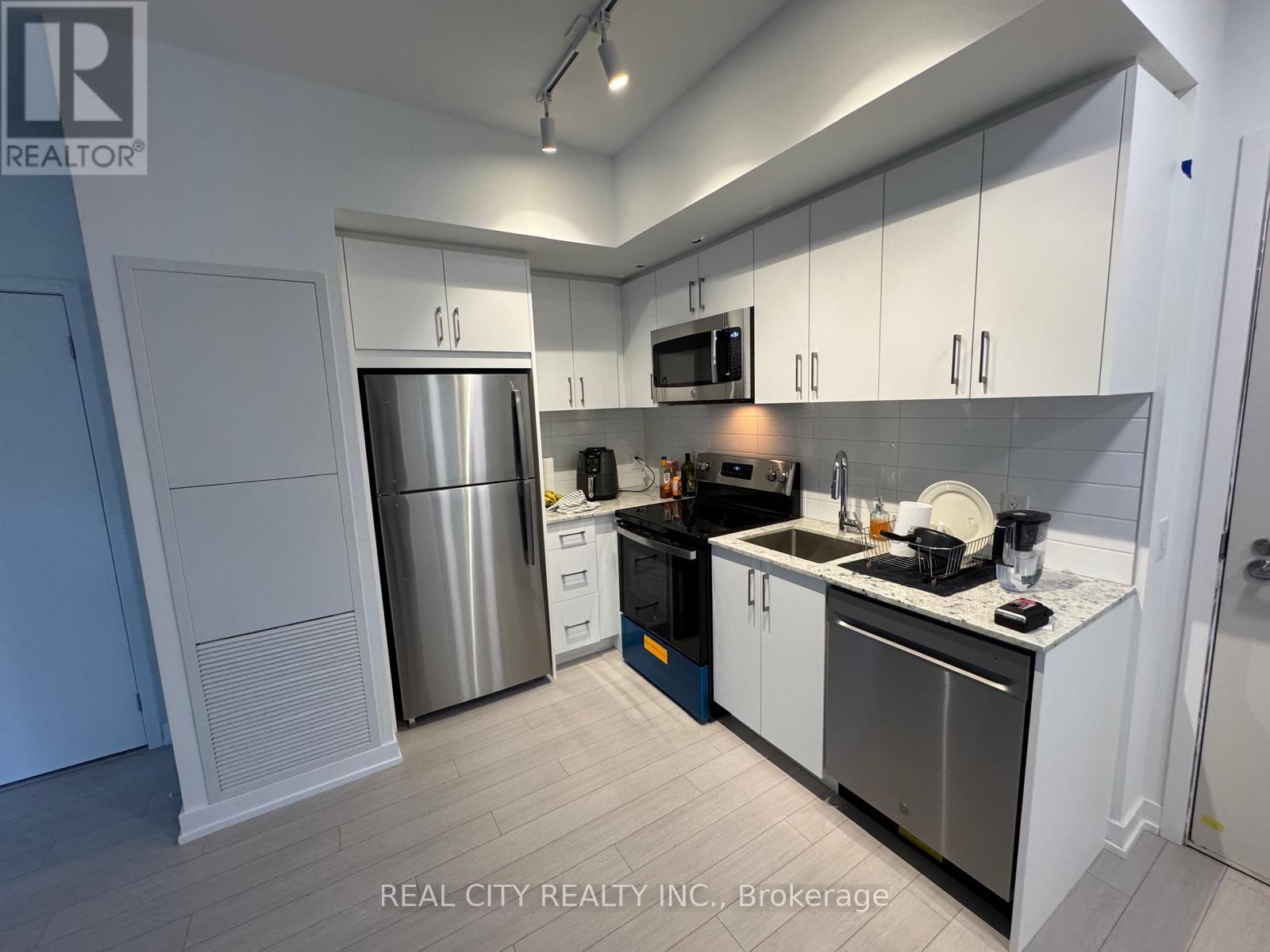 Photo of 4010 Eglinton Avenue