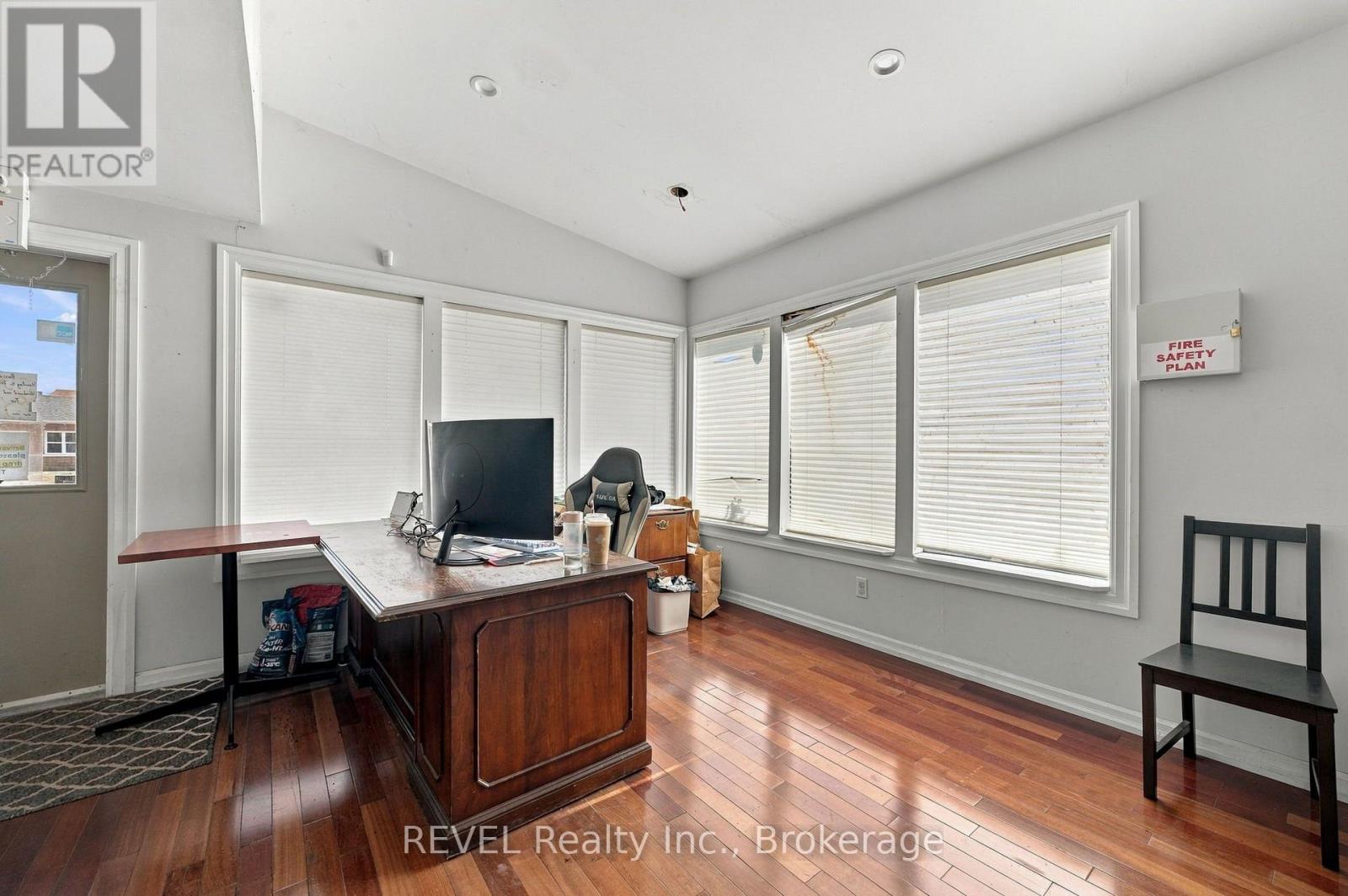 215 GARRISON ROAD, Fort Erie (Lakeshore) — photo 10