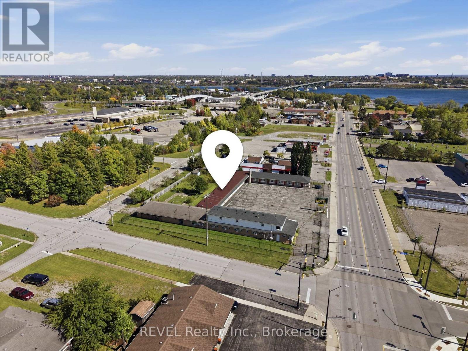 215 Garrison Road — photo 35