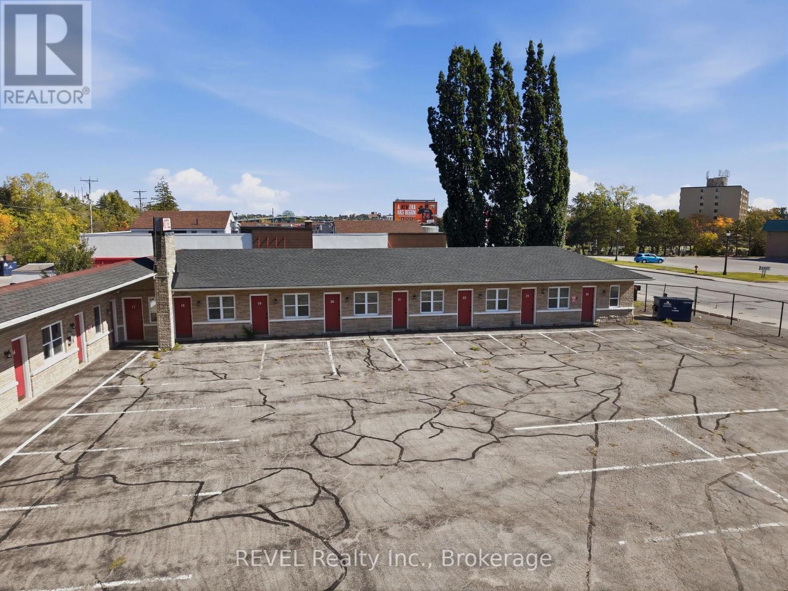 215 GARRISON ROAD, Fort Erie (Lakeshore) — photo 5