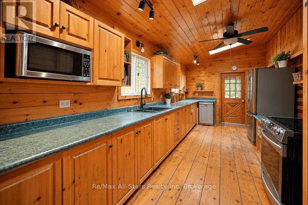 14 60 Highway East — photo 25