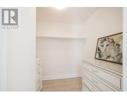 215 - 77 Avenue Road, Toronto, ON M5R3R8 Photo 23