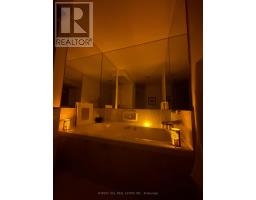 215 - 77 Avenue Road, Toronto, ON M5R3R8 Photo 27