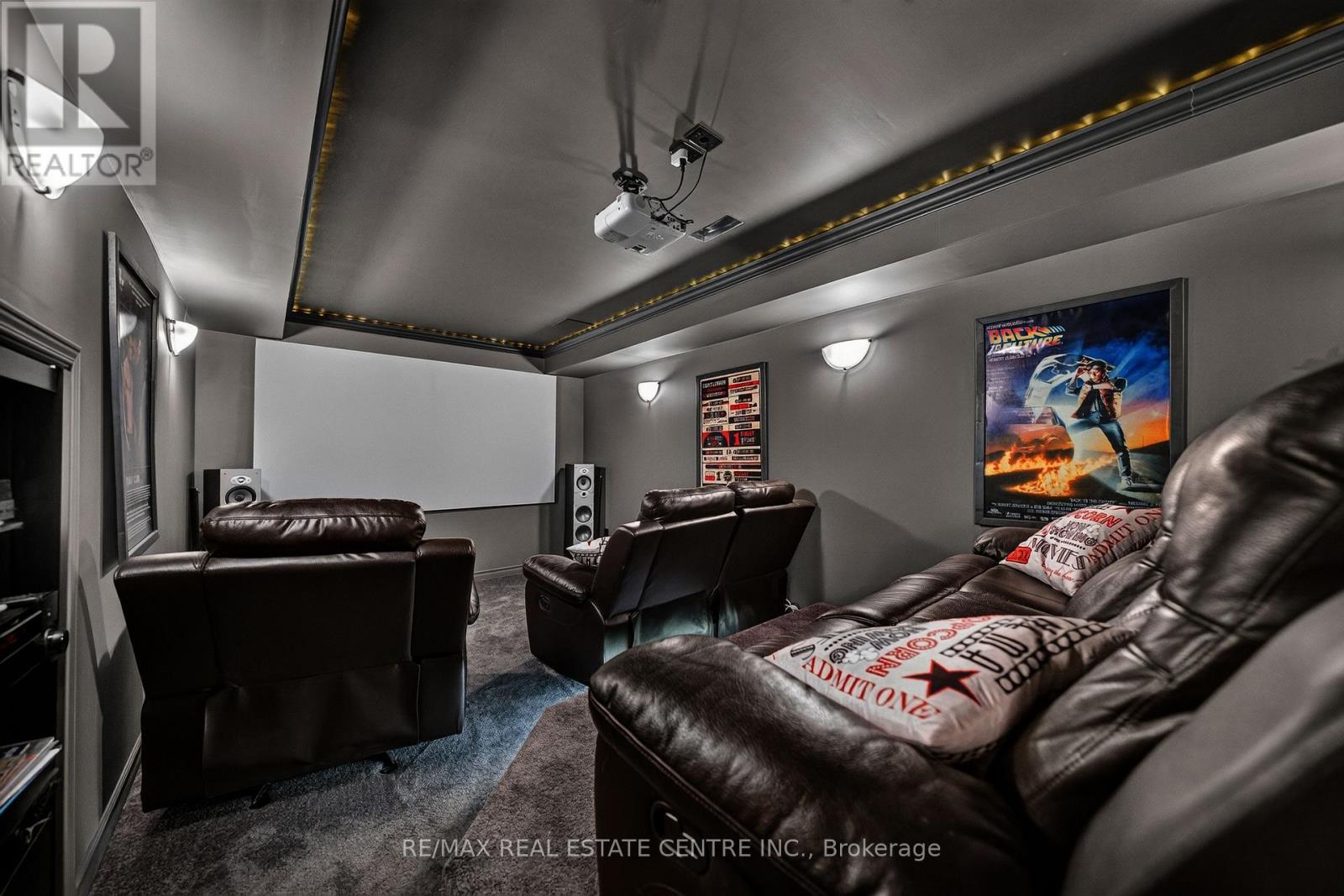 6 MATHEWS Court, Brantford, ON photo 46
