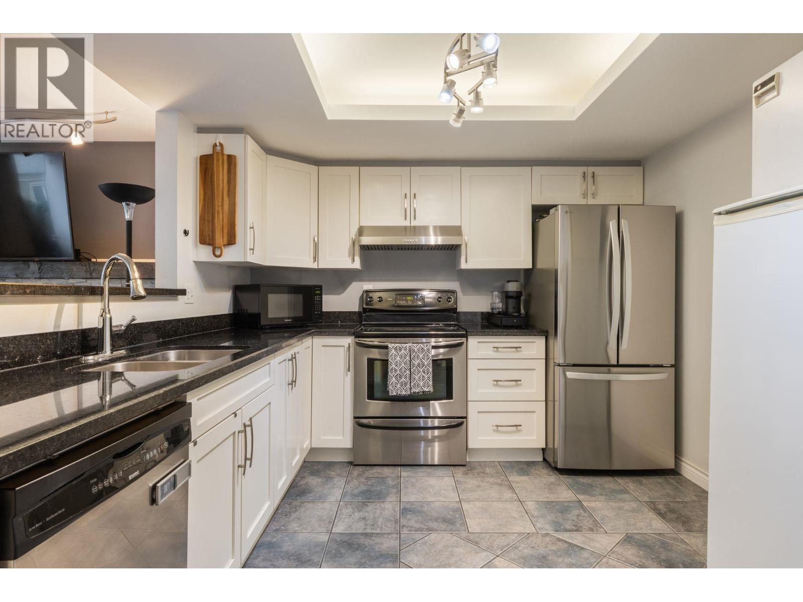 Photo of 204 1220 W 6TH AVENUE 17