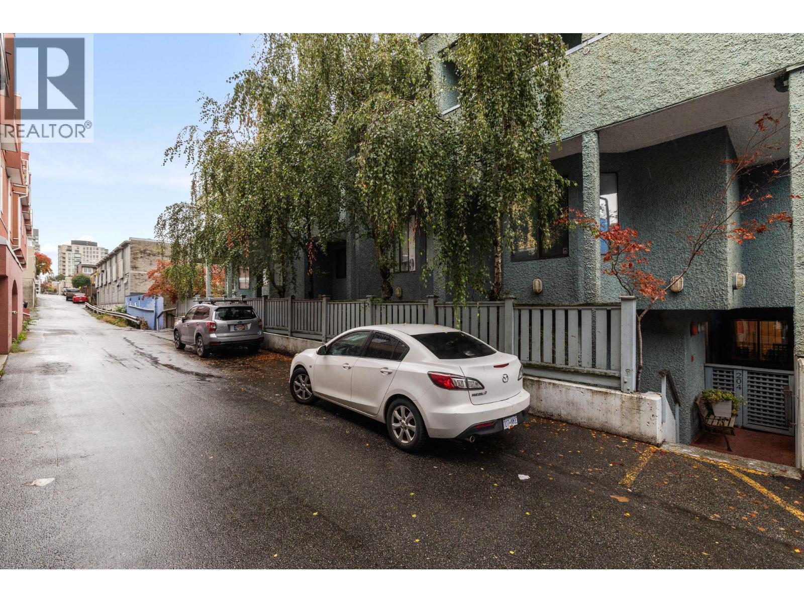 Photo of 204 1220 W 6TH AVENUE 35