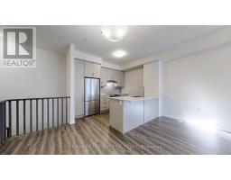 64 - 31 Honeycrisp Crescent, Vaughan, ON L4K0N6 Photo 11