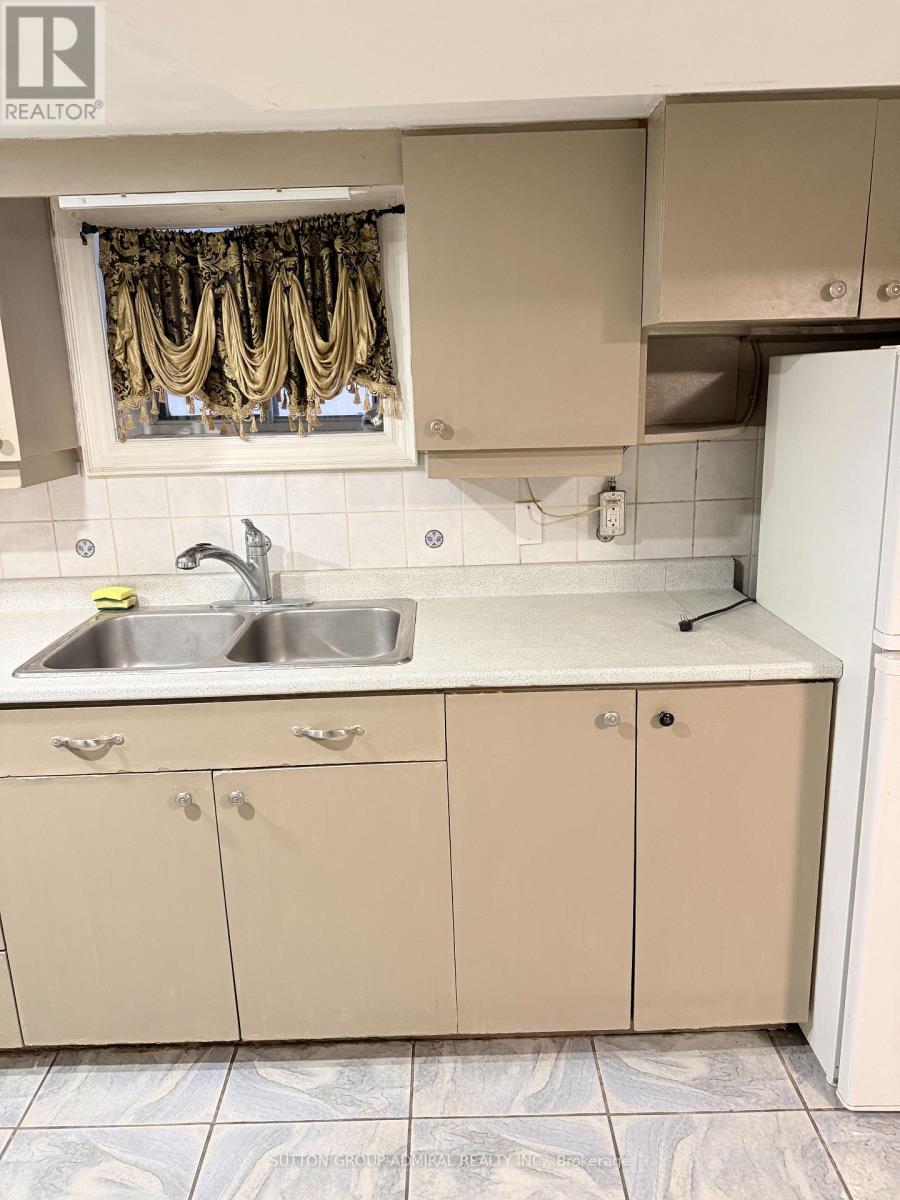 MAIN - 241 DUNRAVEN DRIVE, Toronto (Keelesdale-Eglinton West) — photo 8