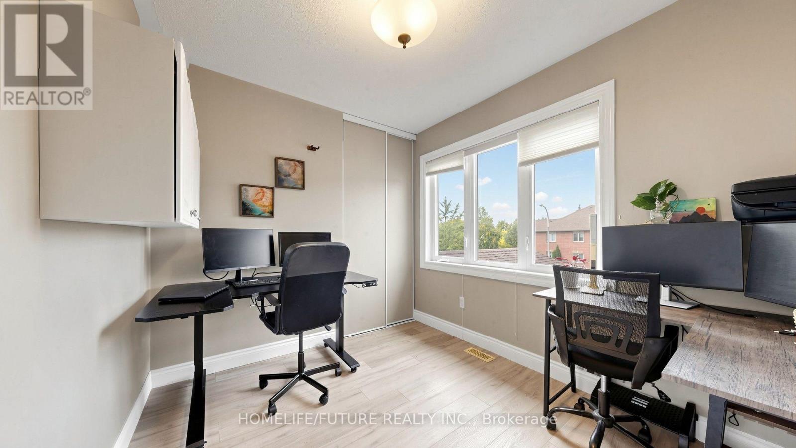 90 Bedell Crescent — photo 28