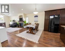 Laundry room - 422 11 Street, Nobleford, AB T0L1S0 Photo 14
