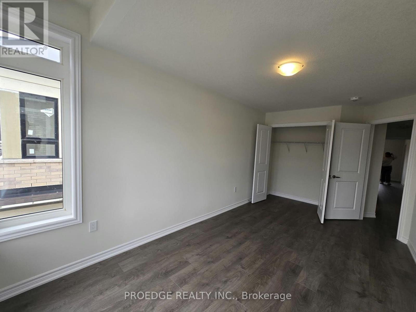 138 PERIWINKLE CRESCENT, Woodstock (Woodstock - North) — photo 8