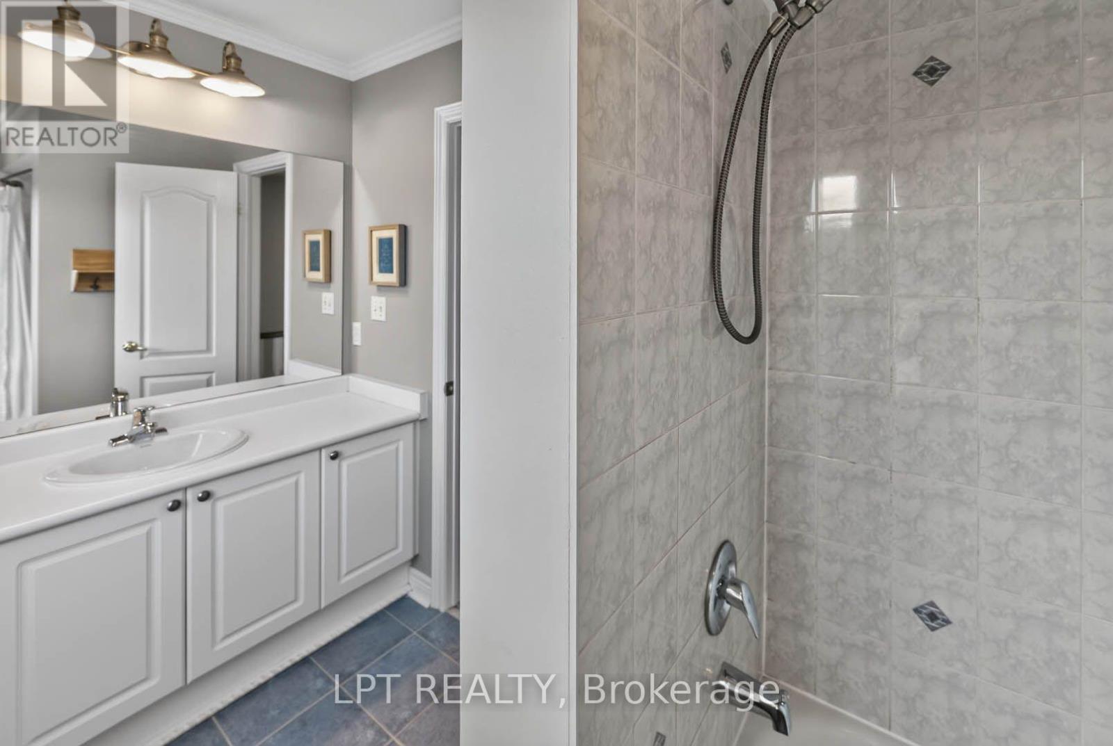 32 Primeau Avenue — photo 31