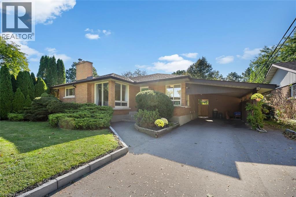 13 RIDLEY HEIGHTS Road, St. Catharines — photo 2