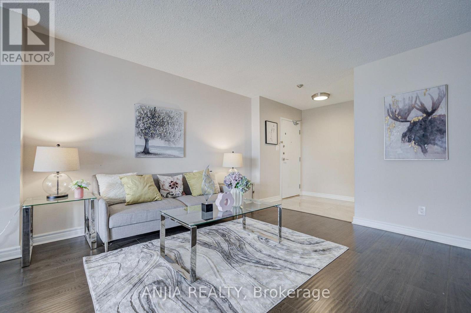 -275 Bamburgh Circle — photo 8
