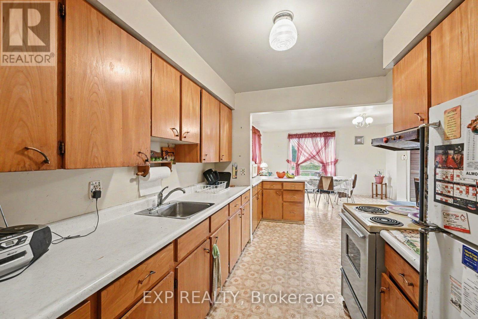 233 CLAYTON ROAD - 7