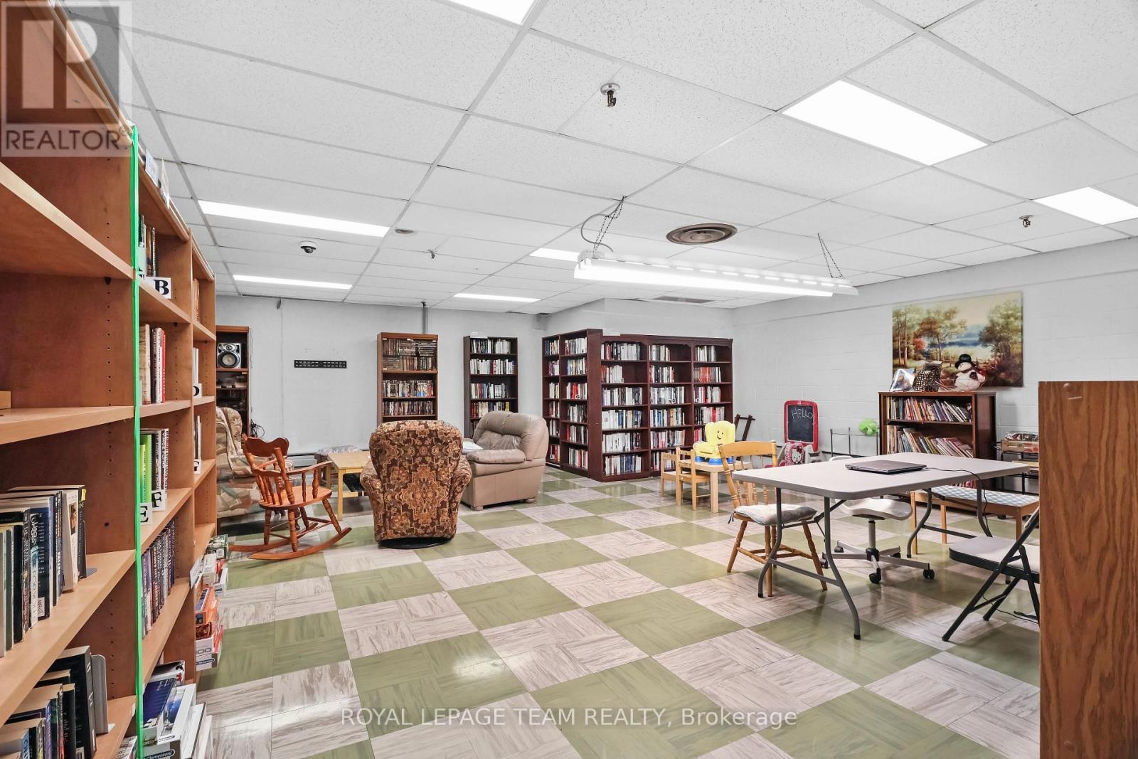 #1804 665 BATHGATE DRIVE - Image 14