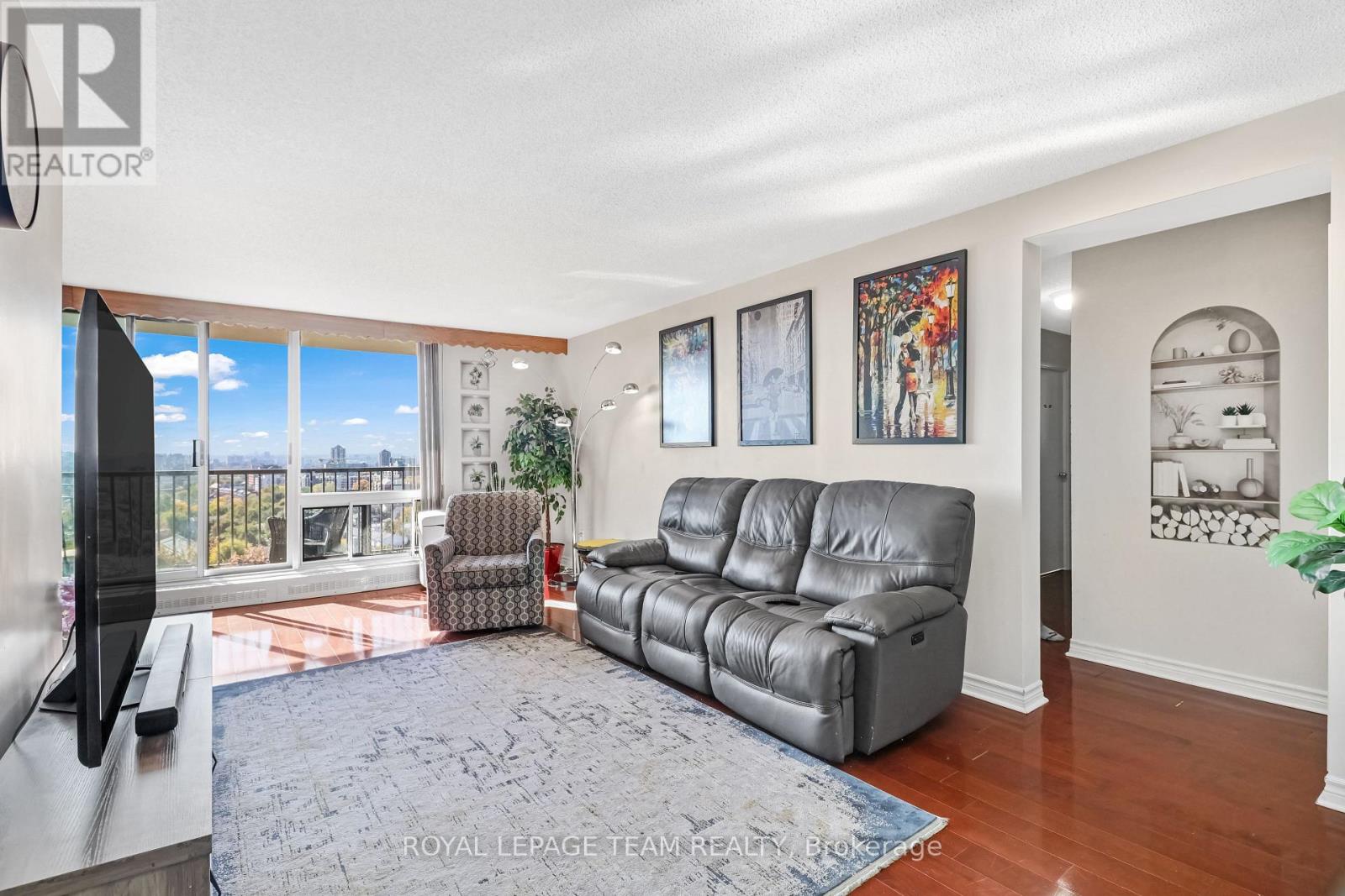 #1804 665 BATHGATE DRIVE - 17