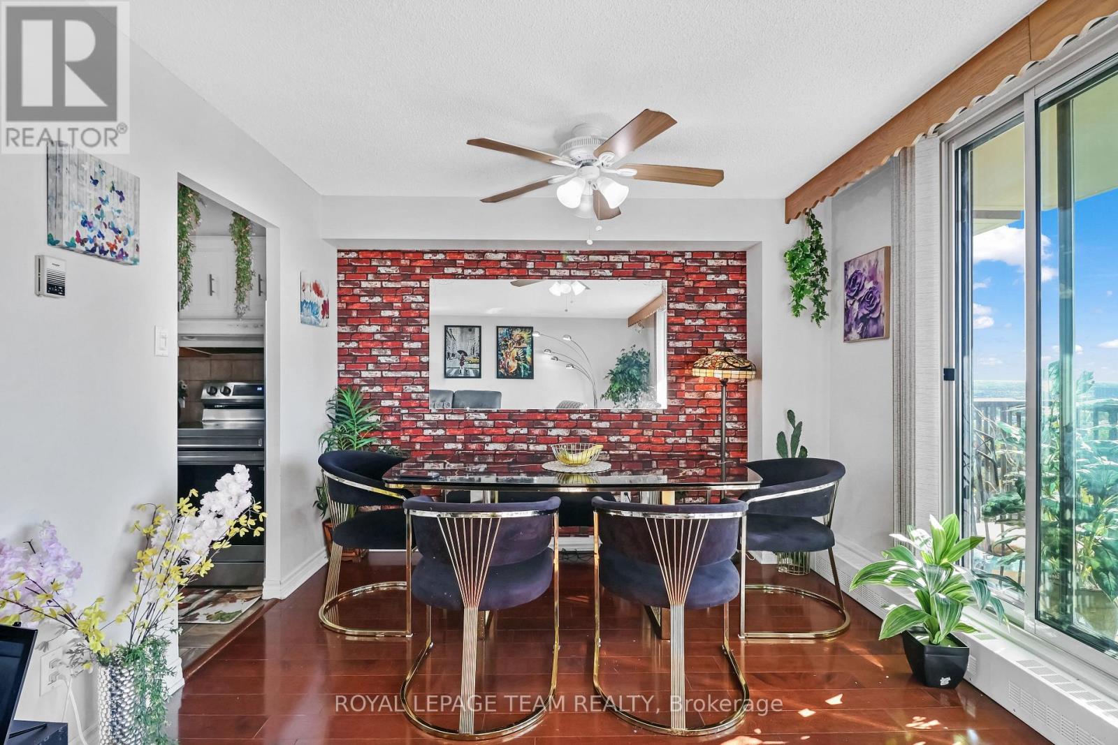 #1804 665 BATHGATE DRIVE - 19