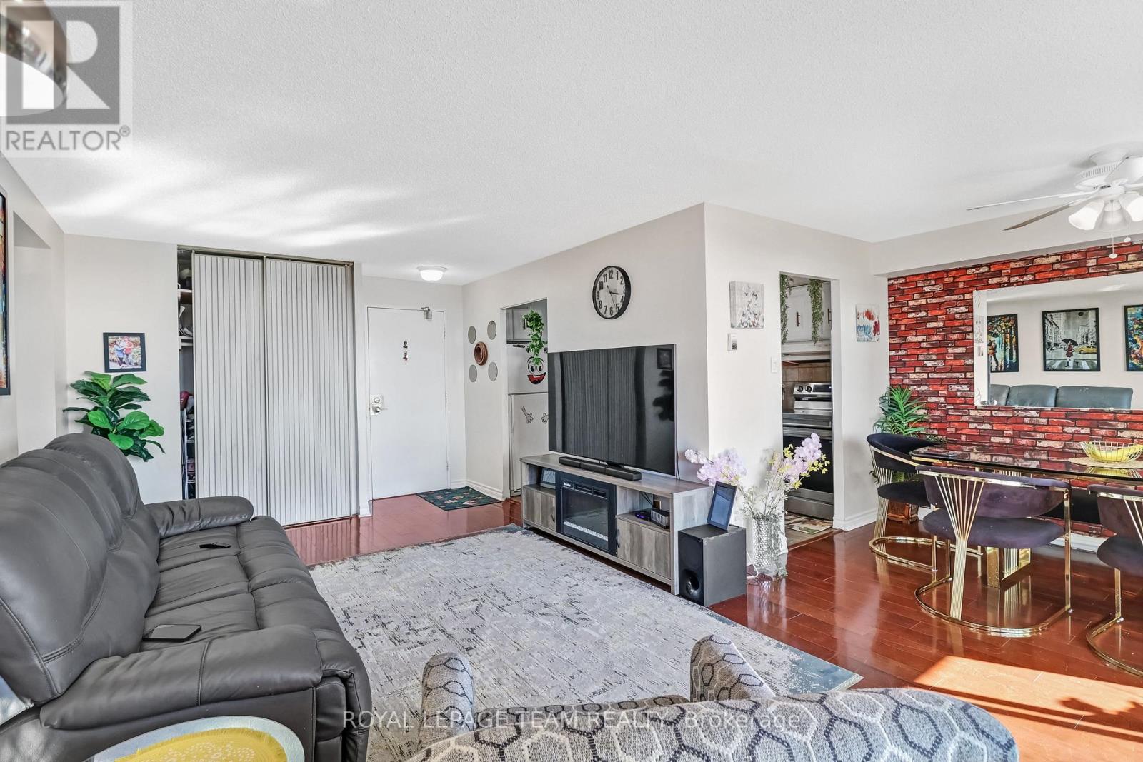 #1804 665 BATHGATE DRIVE - 20