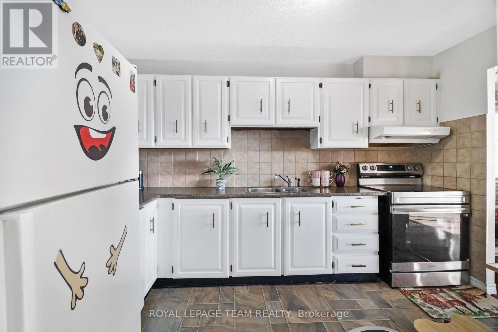 #1804 665 BATHGATE DRIVE - 21