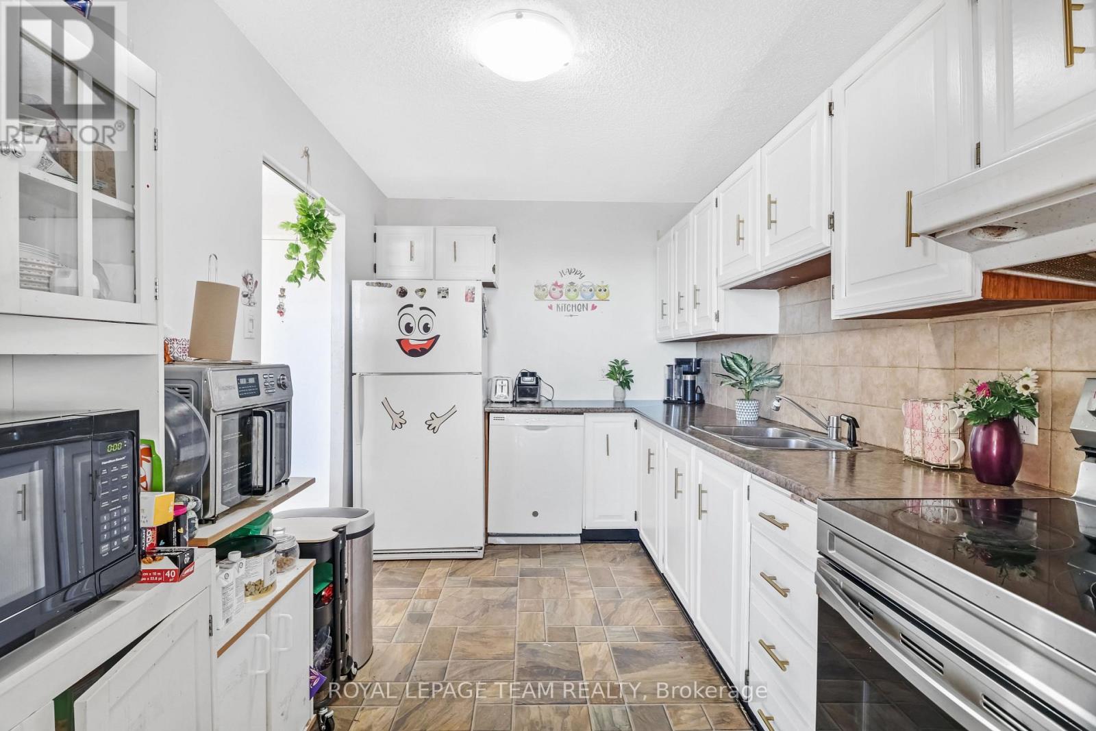 #1804 665 BATHGATE DRIVE - 23