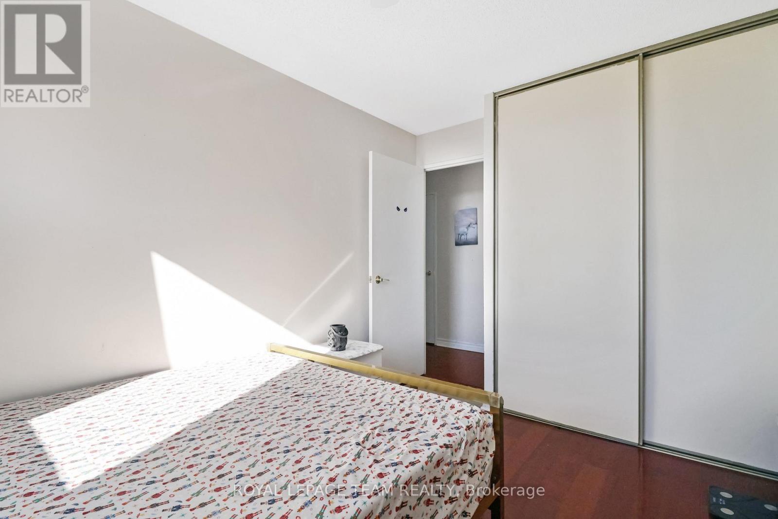 #1804 665 BATHGATE DRIVE - 26