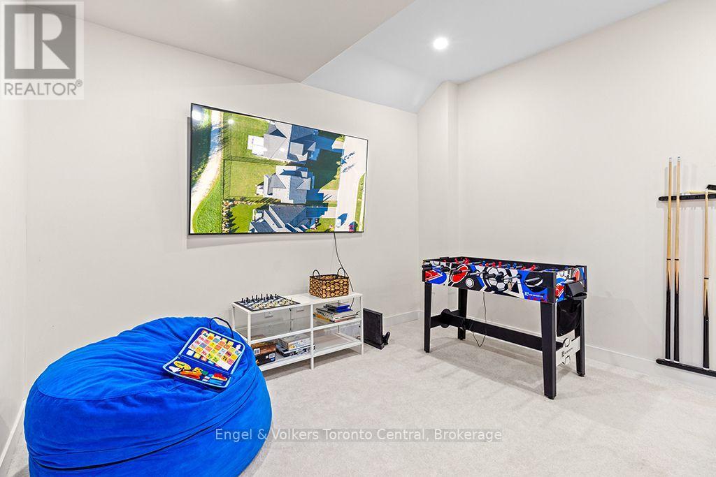 125 Stoneleigh Drive — photo 40
