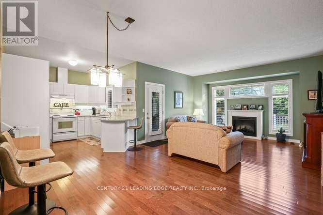 28- 1574 Richmond Street, London North, ON photo 18