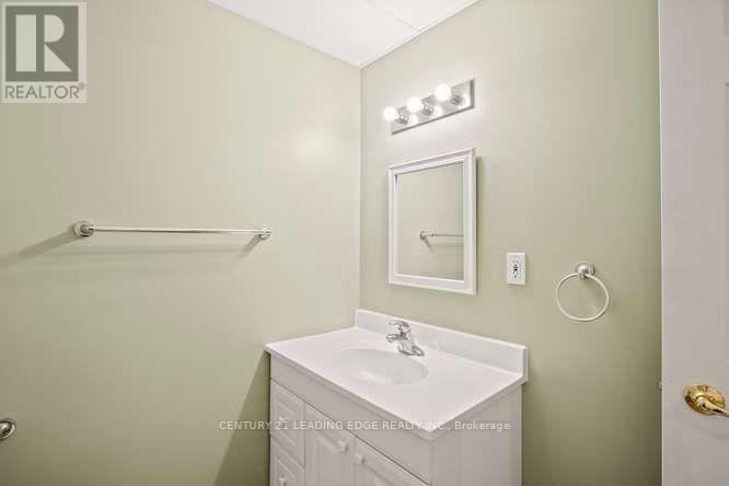 28- 1574 Richmond Street, London North, ON photo 40
