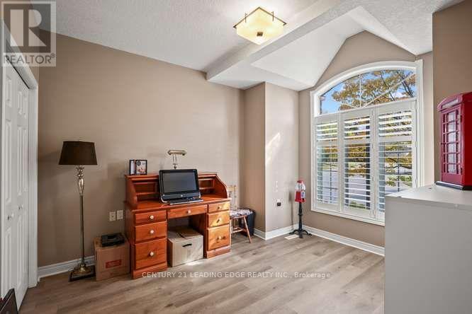 28 - 1574 RICHMOND STREET, London North (North G) — photo 5