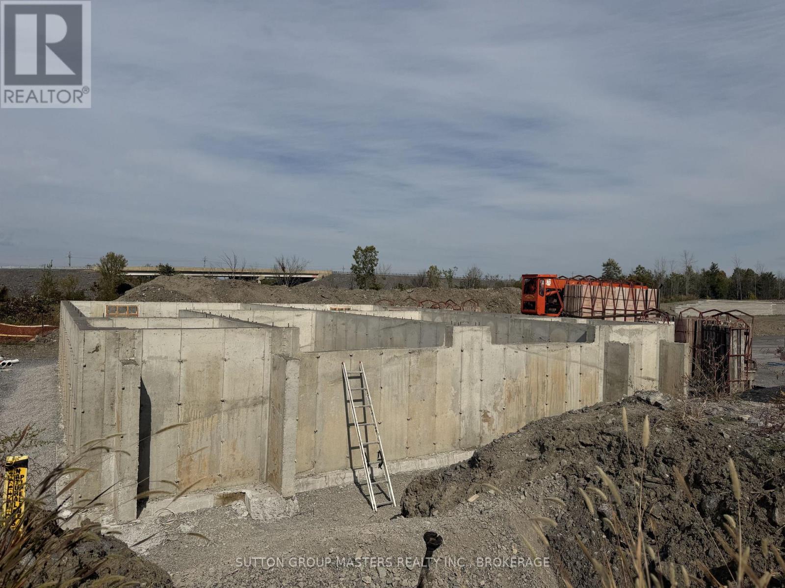 340 Pratt Drive — photo 3