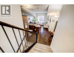 3pc Bathroom - 202 Silkstone Road W, Lethbridge, AB T1J4C5 Photo 9