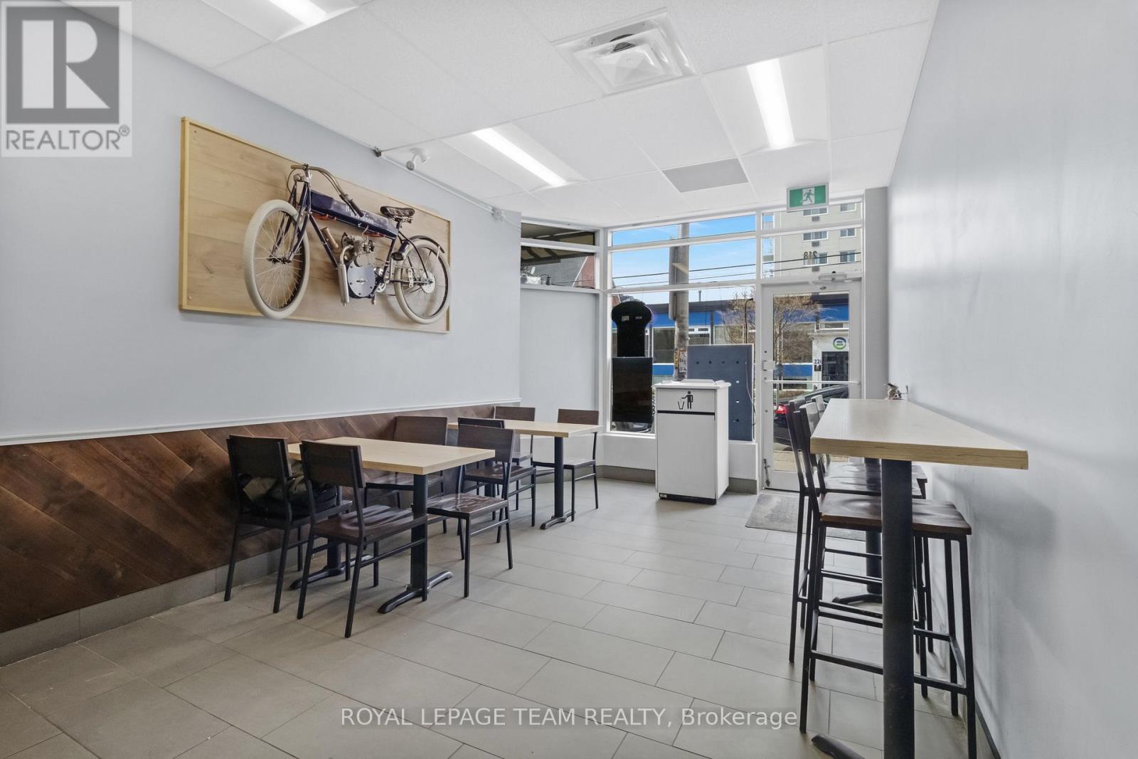 218 LAURIER AVENUE E, Ottawa — photo 2