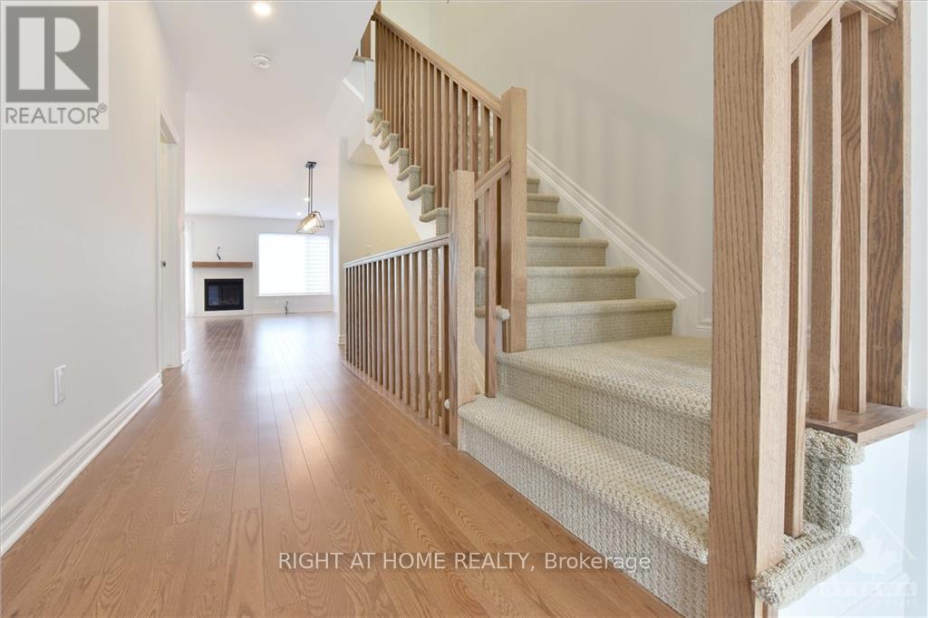 1007 EIDER STREET, Ottawa — photo 4