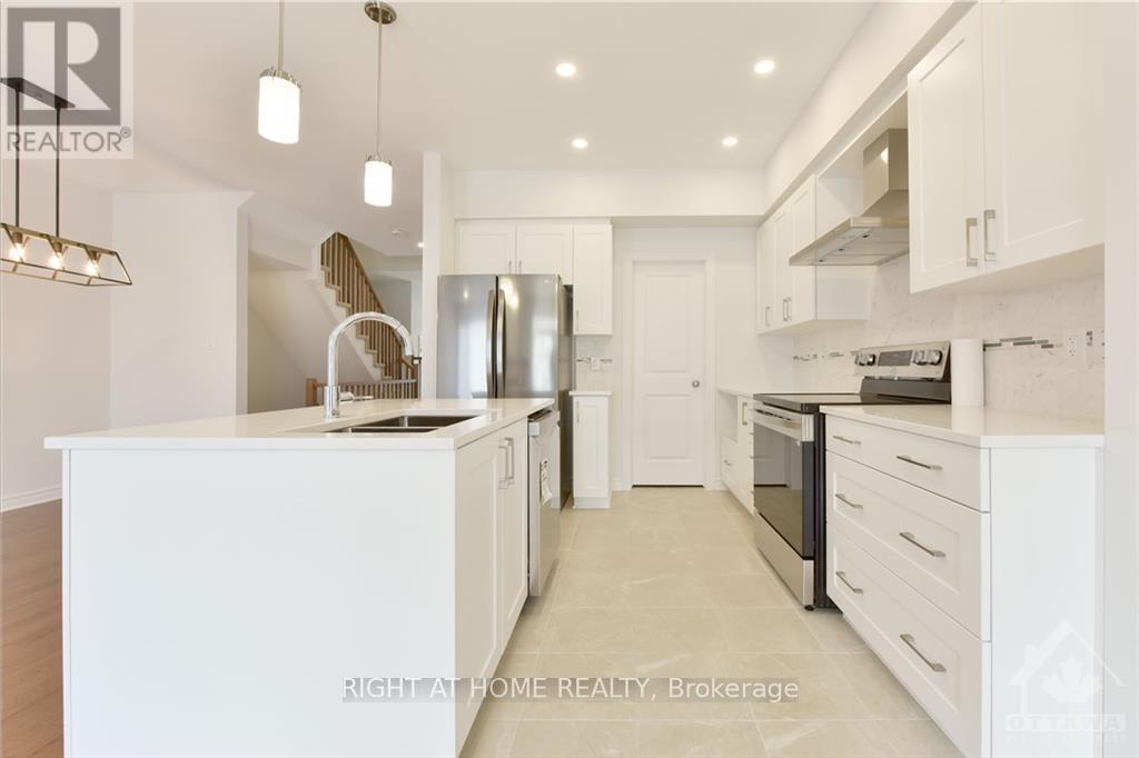 1007 EIDER STREET, Ottawa — photo 6