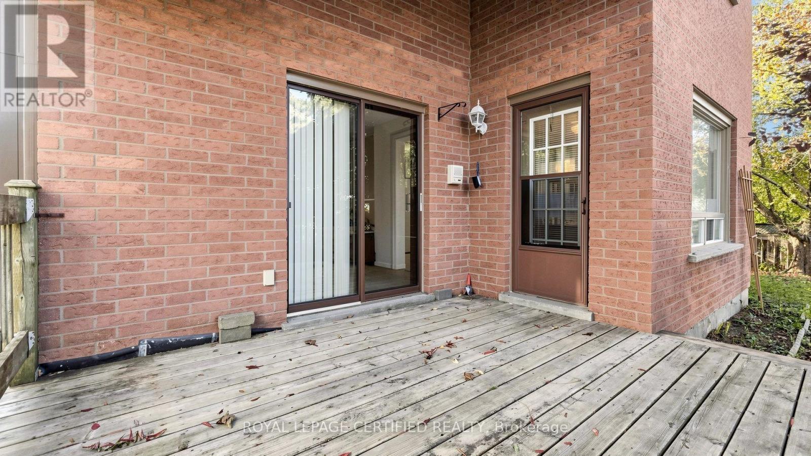 2 GRES COURT - 44