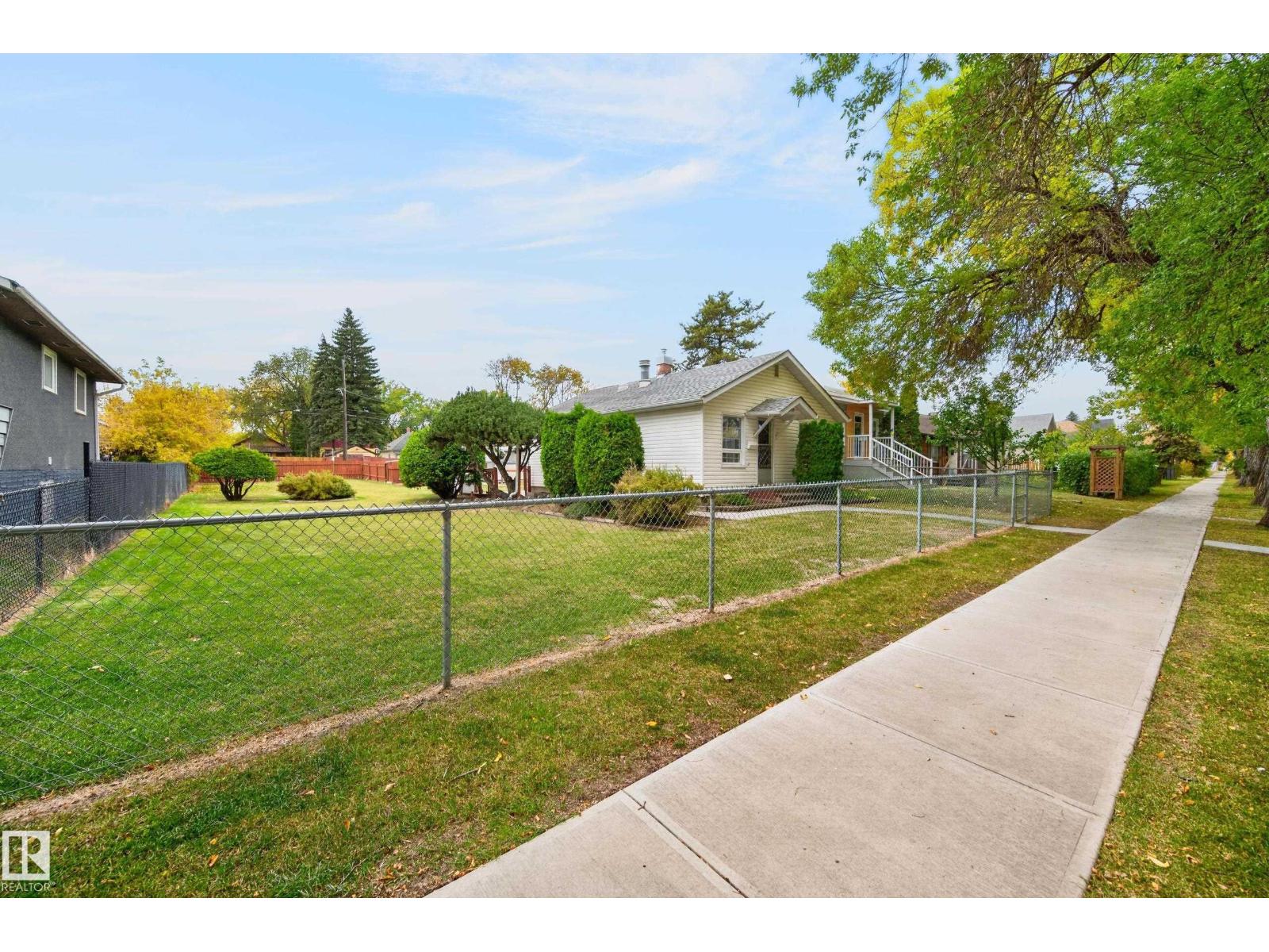 12736 116 ST NW - 50