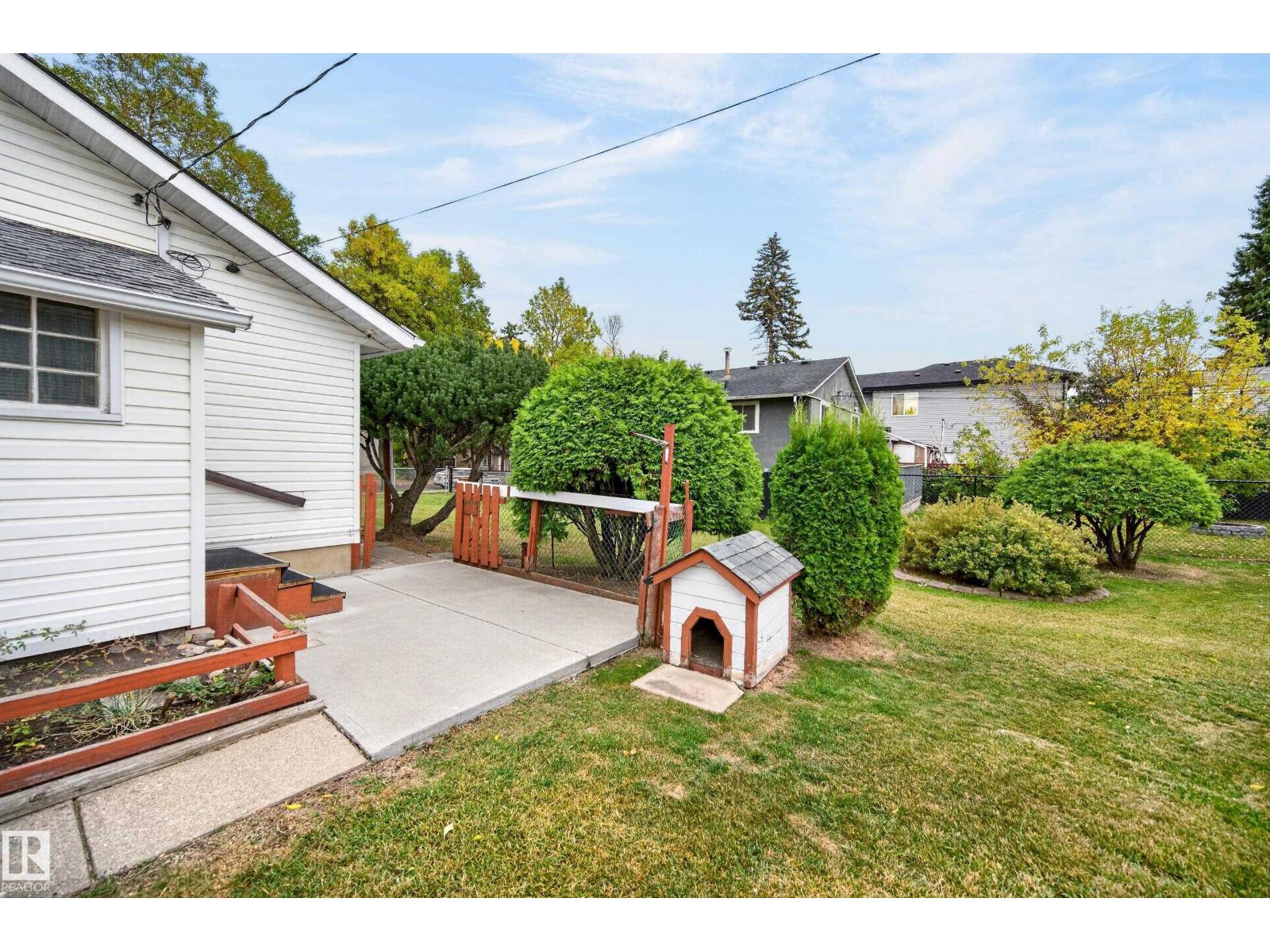 12736 116 ST NW - 9