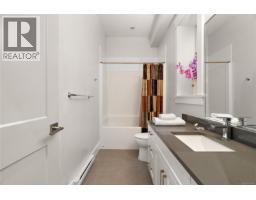 2152 Champions Way, Langford, BC V9B0R9 Photo 43