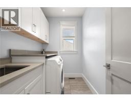2152 Champions Way, Langford, BC V9B0R9 Photo 32