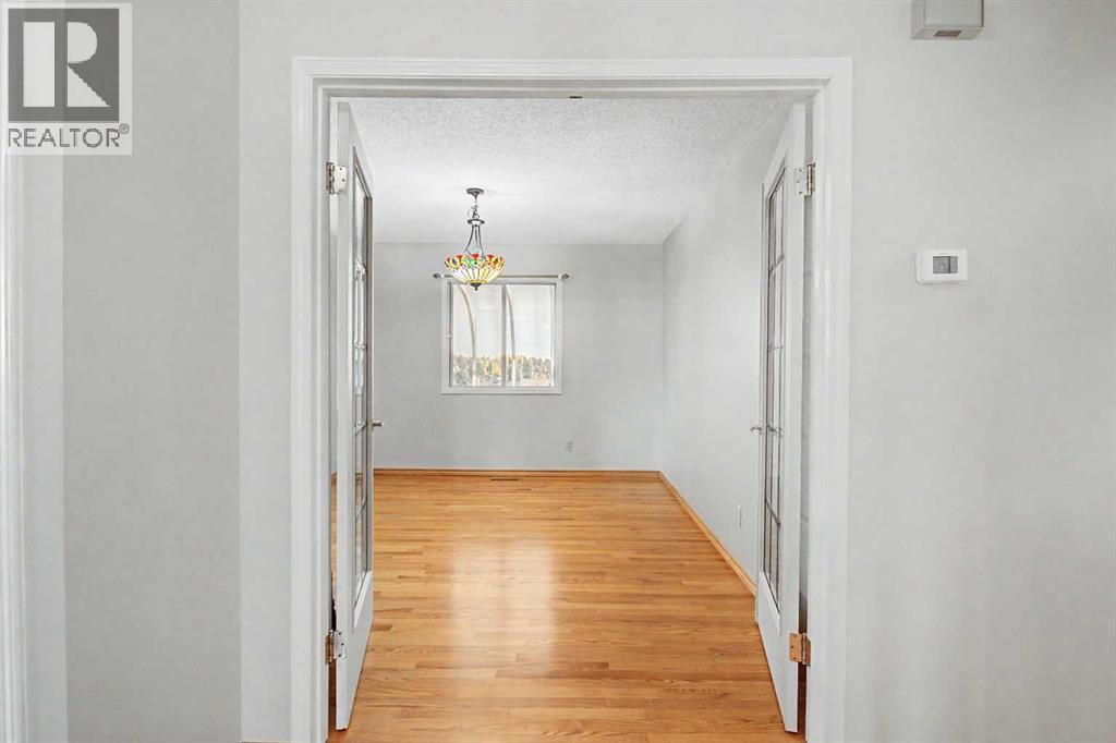164 Strathaven Circle SW - 11