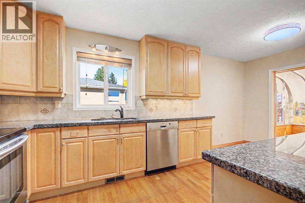 164 Strathaven Circle SW - 5